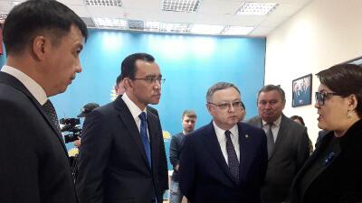  Мәулен Әшімбаев ақтөбеліктермен кездесті