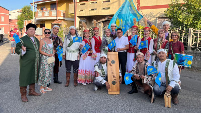 Маңғыстаулық жастар Италияда өнер көрсетті