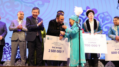 Оралхан Бөкейдің 80 жылдығына арналған республикалық айтыс өтті