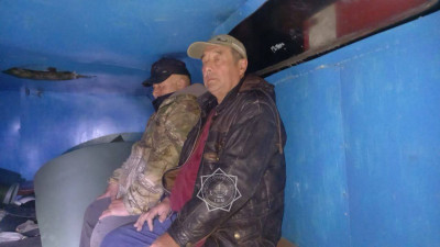 Абай облысында екі адам құтқарылды