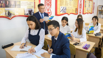 Қазақстандық мектептерде емтихандар басталды
