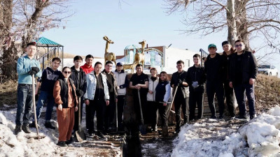 "Таза Қазақстан": Абай облысында бұлақ маңы тазартылды