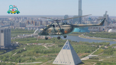 Әуе қорғаныс күштері әуеде шоу жасайды